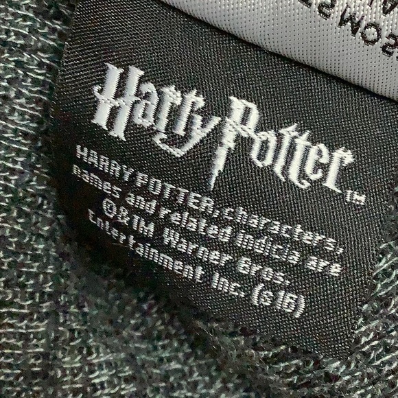 Gryffindor Harry Potter winter beanie hat - Picture 6 of 6